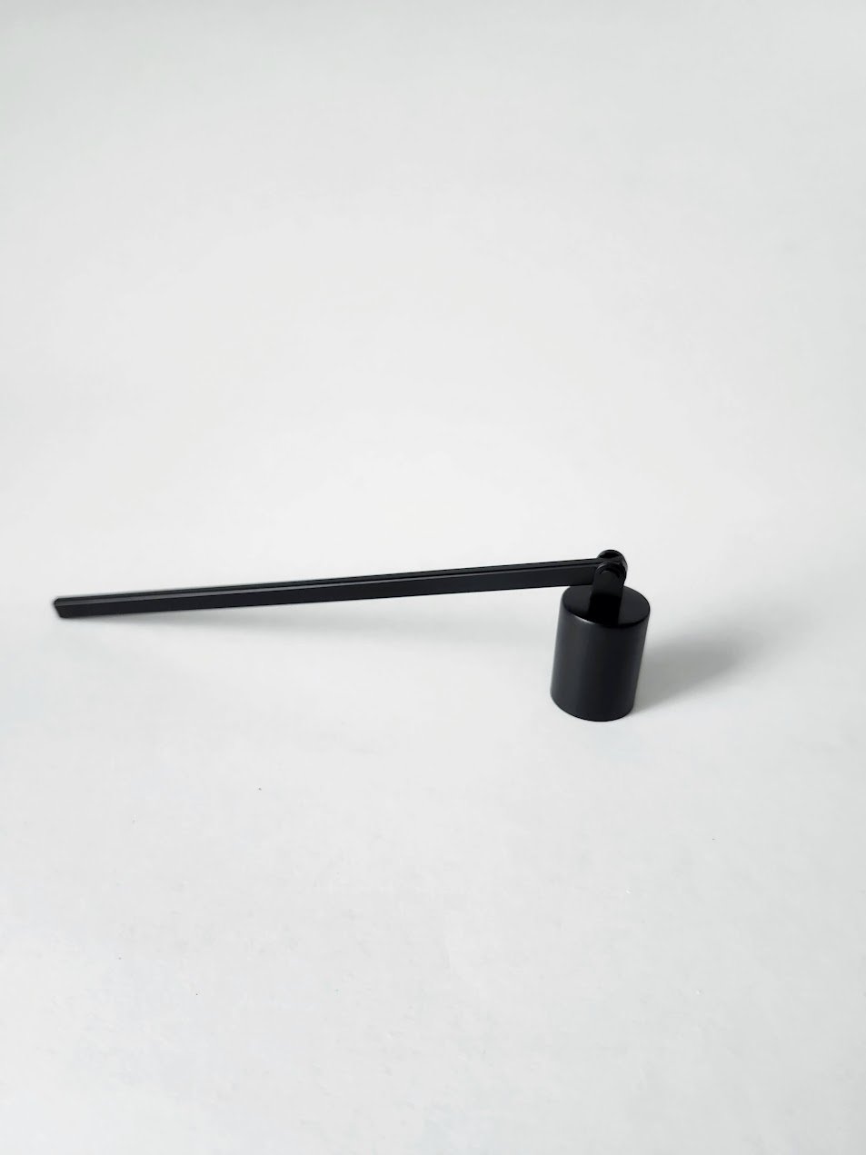 Black matte snuffer